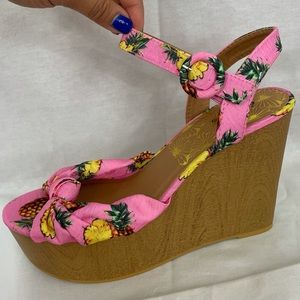 Qupid Pink Pineapple Wedge